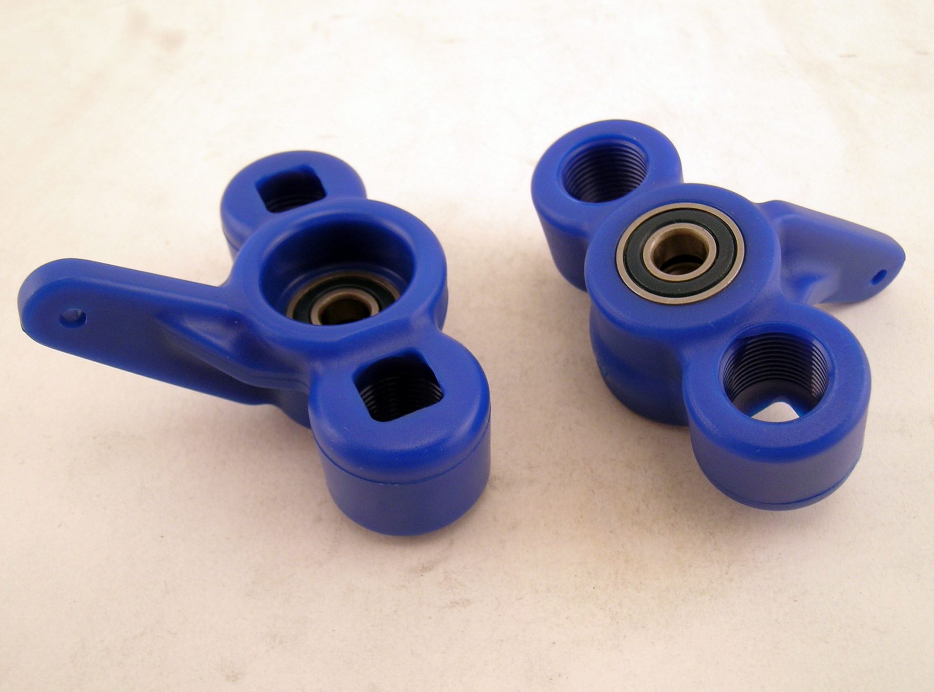 axle-carriers-for-classic-versions-of-the-traxxas-t-maxx-e-maxx-1-5